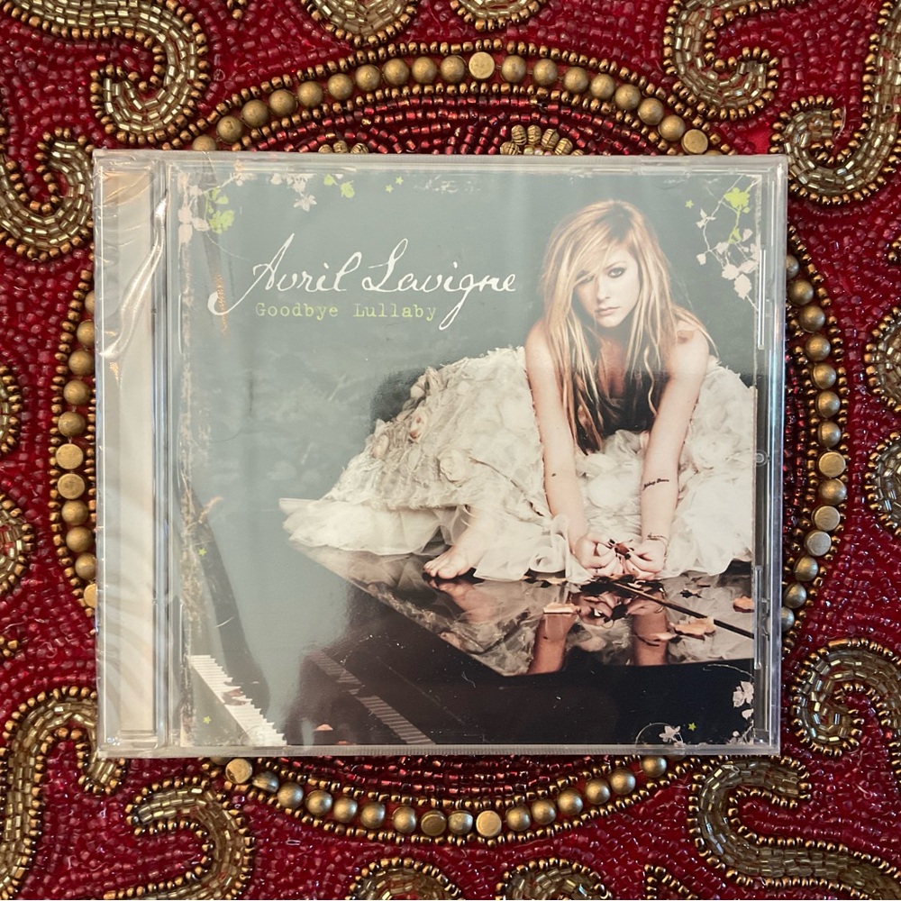 Avril Lavigne Goodbye Lullaby CD